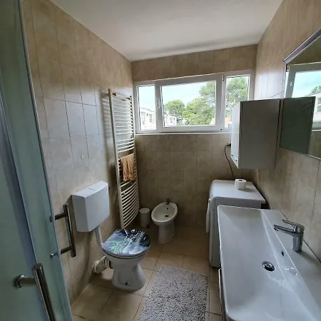 5 Appartement *